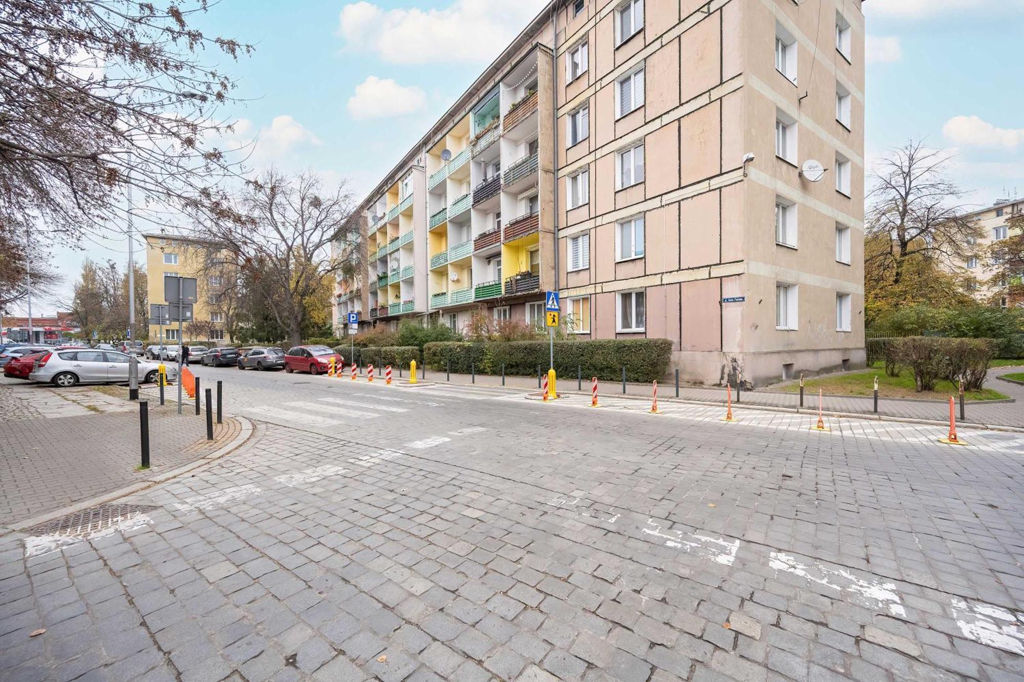 Pawlowa Stylish Apartment With Balcony & Home Office Wroclaw By Noclegi Renters Eksteriør billede